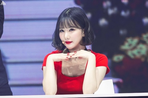 gfriendunited:© Mystery Galaxy | do not edit