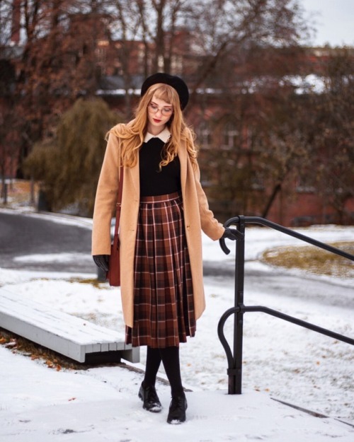 tumblr outfits for winter skirts