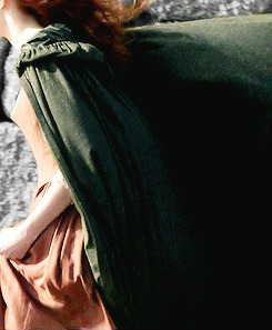 xxsparksxx:Demelza’s costumes -> 43 -> dark green...