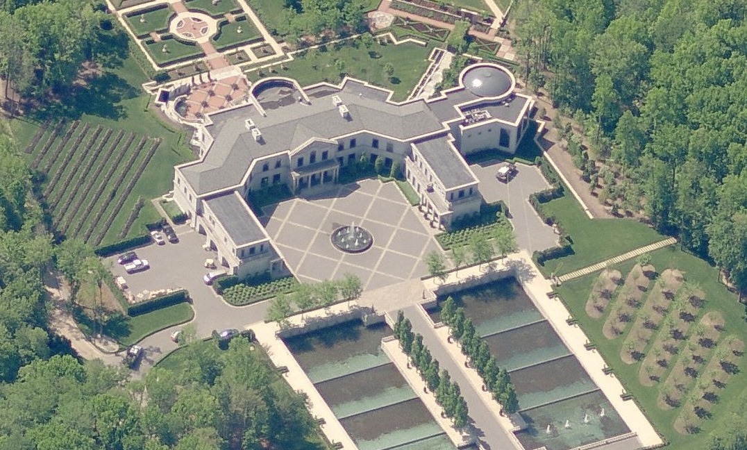 billionaire-home-addresses-villa-collina-vernon-hill-mansion-moorestown