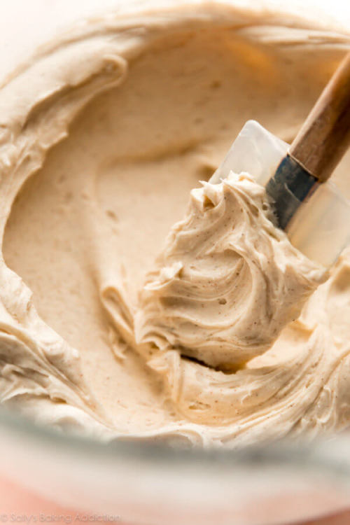 sweetoothgirl:Chai Latte Cupcakes