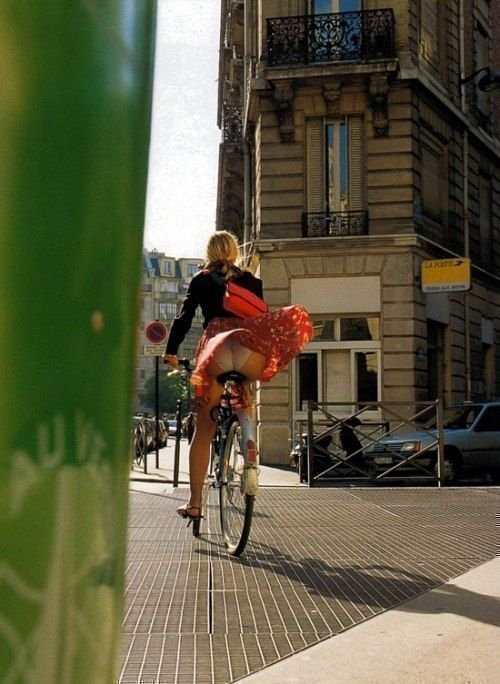 Bicycle girls