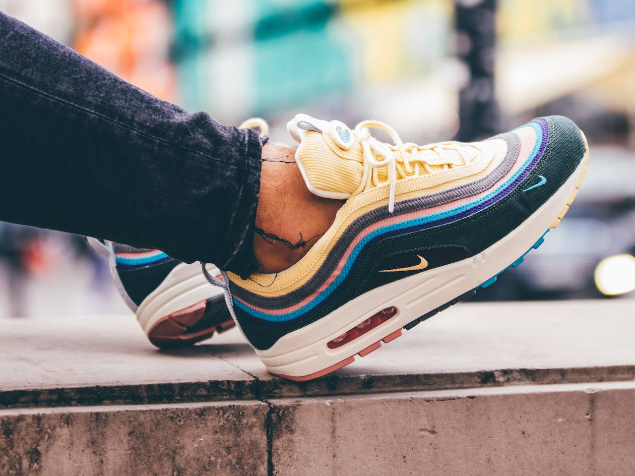 air max wotherspoon on feet