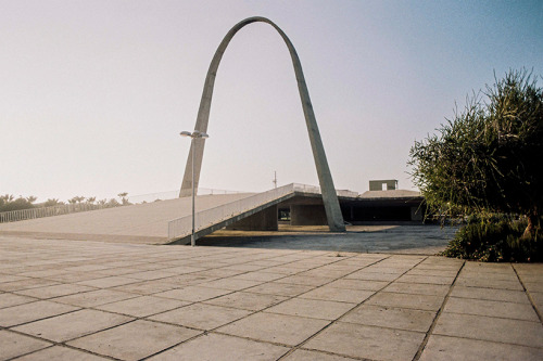 archatlas:Unfinished Project by Niemeyer in LebanonA...