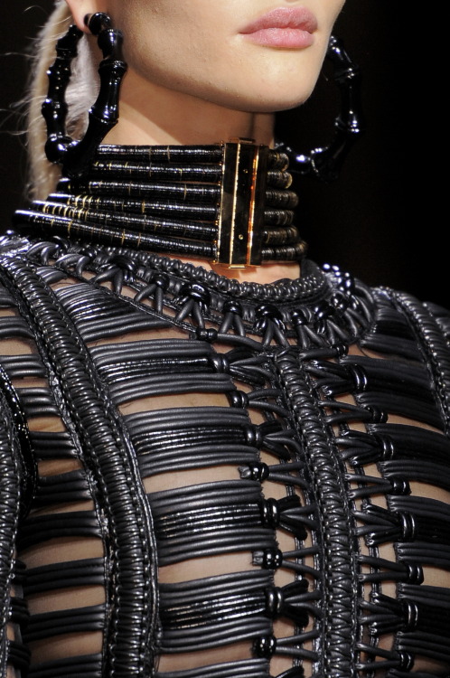 H. R. Giger / Iris Van Herpen / Vionnet / Jasmina Jovy necklace...