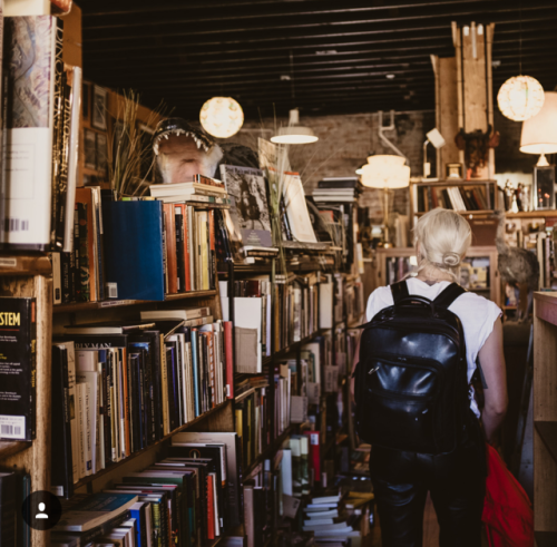 piccolocosmo:Lynn Gunn in a bookstore. You’re welcome.