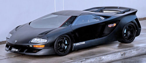 carsthatnevermadeitetc:Vector Avtech WX-8, 2007. A prototype for...