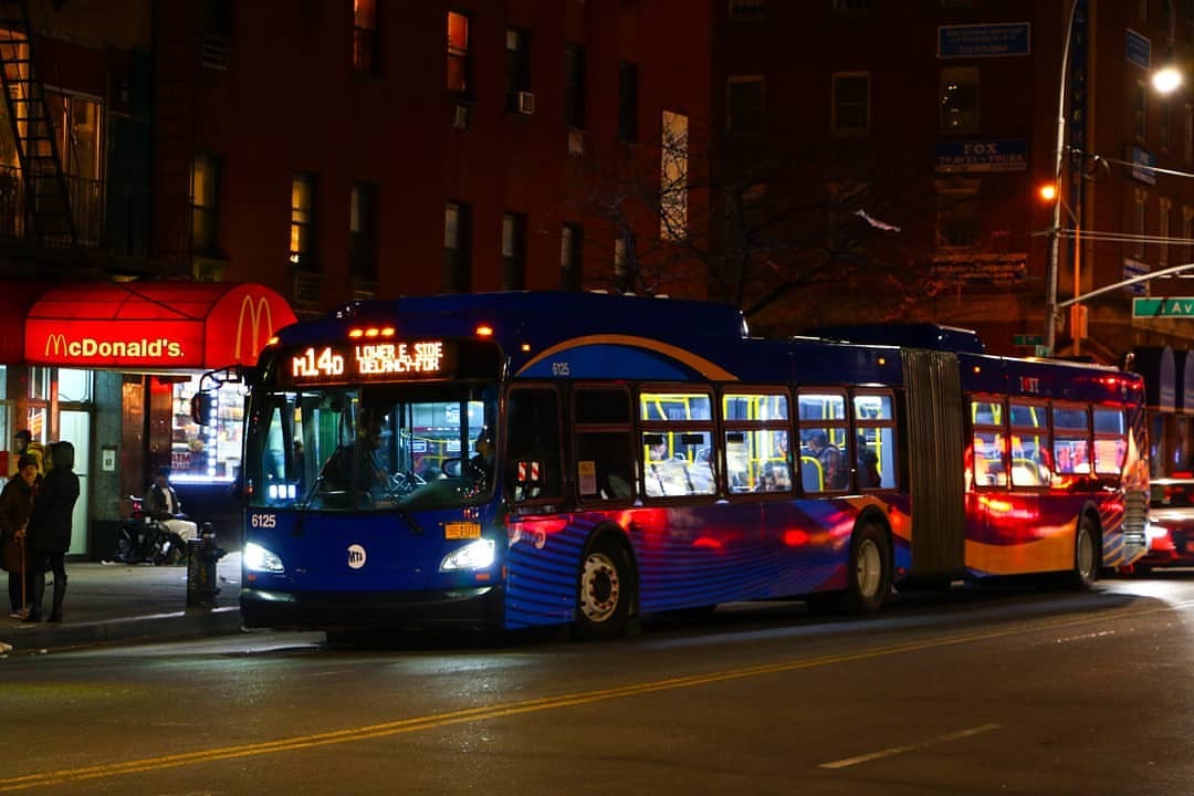 - MTA New York City Bus 2017 New Flyer XD60...