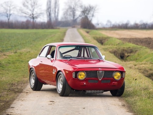 stefialte:1965Alfa Romeo Giulia Sprint GTABy Bertone