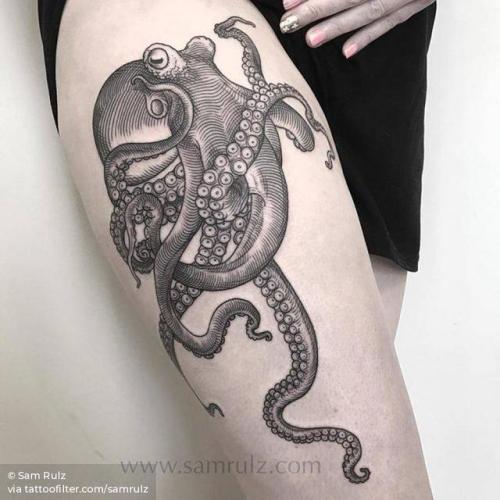 By Sam Rulz, done at Vienna Electric Tattoo, Vienna.... octopus;mollusc;big;animal;samrulz;thigh;facebook;nature;blackwork;twitter;ocean;engraving