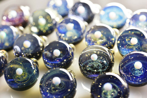 mayahan:Space Glass by Satoshi Tomizu: Galaxy Pendants Made...