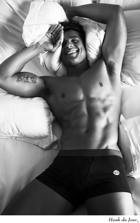 Your Hunk of the Day: Edilson Nascimento http://hunk.dj/6908