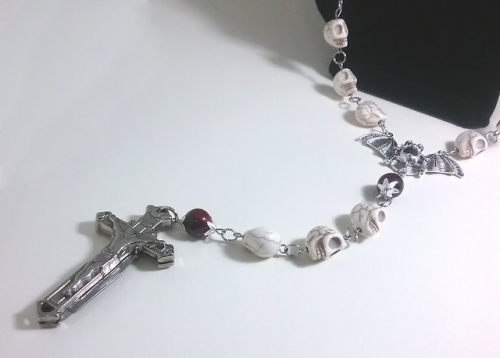 viridieanfey:Vampire Hunter Gothic Rosary 