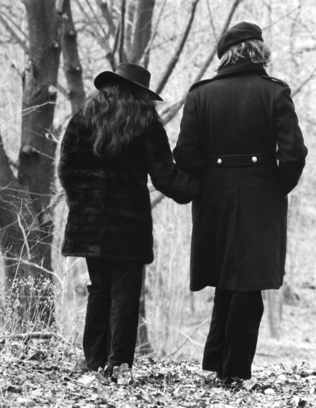 John Lennon And Yoko Ono Photographed By Bob Gruen