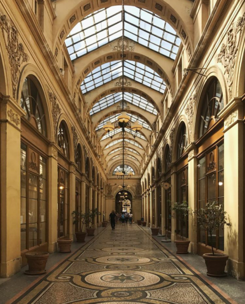 reverieparisienne:Galerie Vivienne, ParisPhoto:...