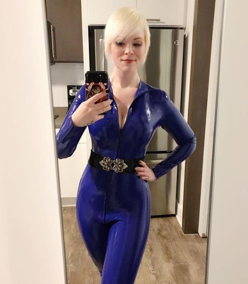 PURPLE LATEX