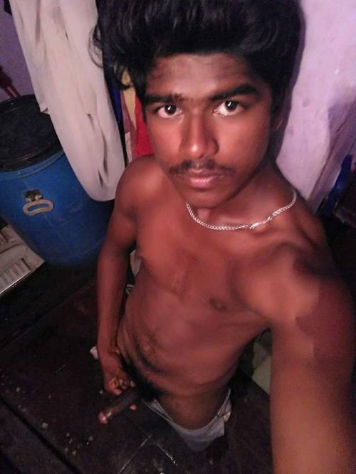 boysofindia:#south indian dirty dick #black dick wants white...