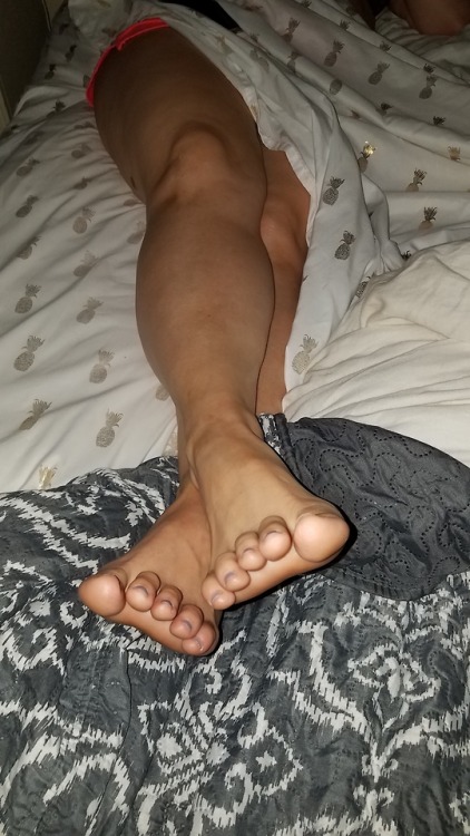 myprettywifesfeet:My pretty wifes beautiful legs and feet this...