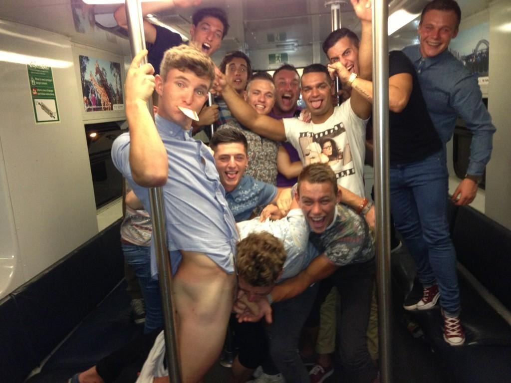 Amateur model subway gay