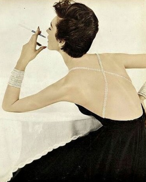 nature-and-culture:Dovima, 1953., photo by Richard Avedon,...