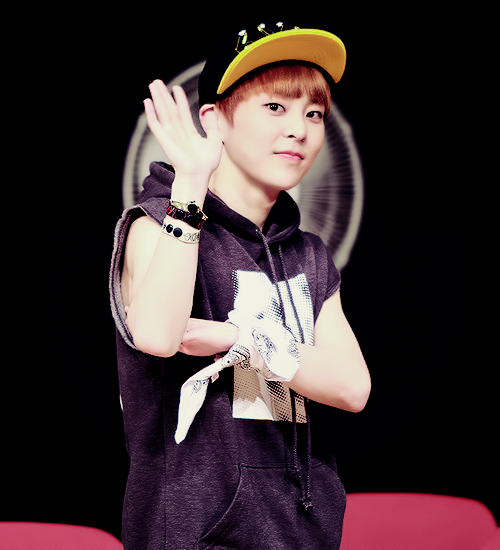 exo m xiumin on...