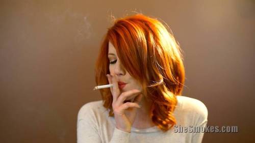 kccouple4bigf:Ya gotta love a smokin redhead 