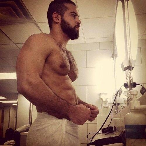 http://hairymacho.tumblr.com/