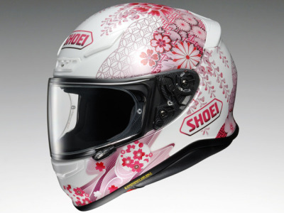 SHOEIのフルフェイスヘルメット・Z-7に新グラフィックのHARMONIC(ハーモニック)が追加され、2019年2月より販売を開始します。 Z-7ハーモニックでは、日本の...