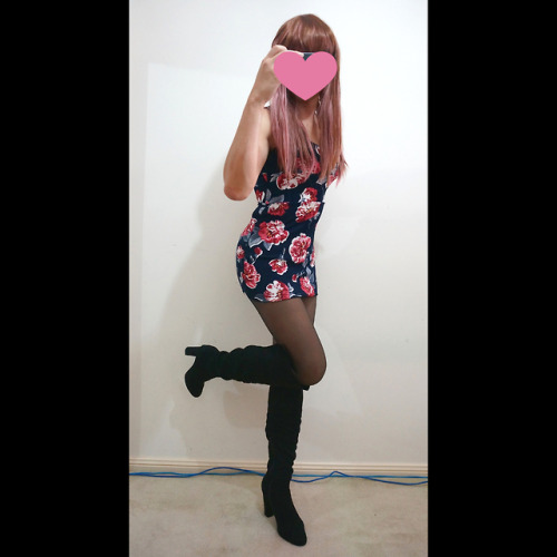 Same floral dress but with boots