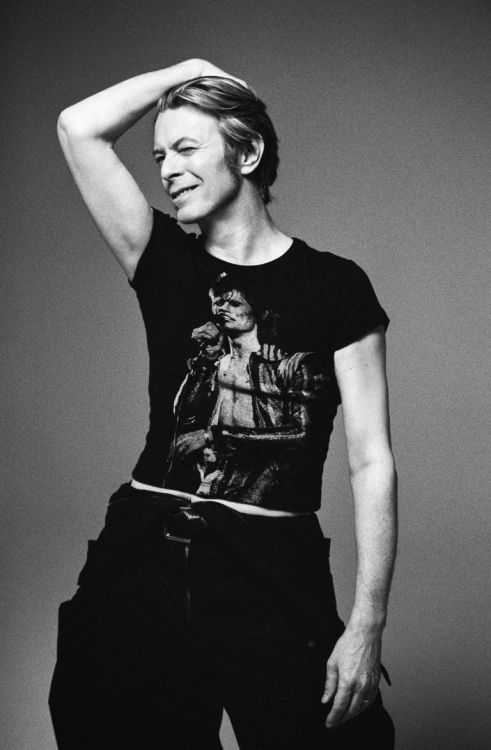 davidssecretlover:David Bowie, photographed by Inez and...