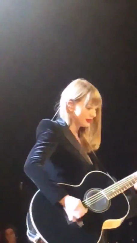 taylor swift straight hair | Tumblr