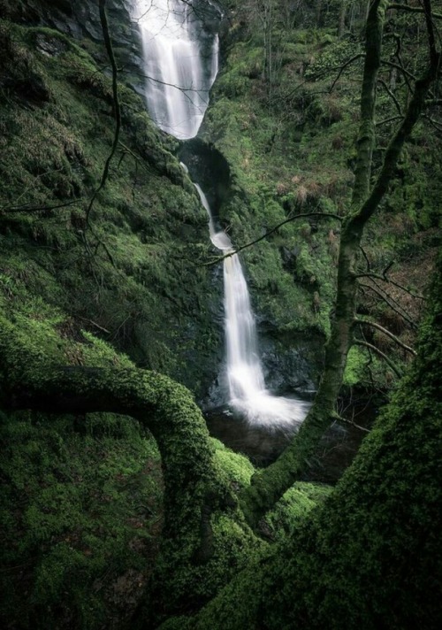 landscape-lunacy:Pistyll Rhaeadr, Wales - by Adam Handley