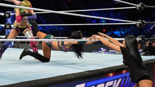 SmackDown 10/2/18: Asuka vs. Peyton Royce