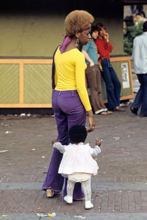 thedaymarecollection:Life in 1970s Harlem - Photographs...