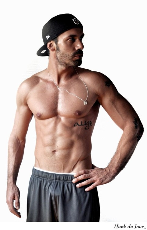 Your Hunk of the Day: Marcelo Auge http://hunk.dj/6934