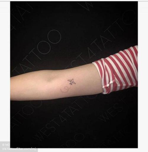 By MJ, done at West 4 Tattoo, Manhattan. http://ttoo.co/p/31171 fine line;mj;small;line art;inner arm;airplane;travel;facebook;twitter;minimalist