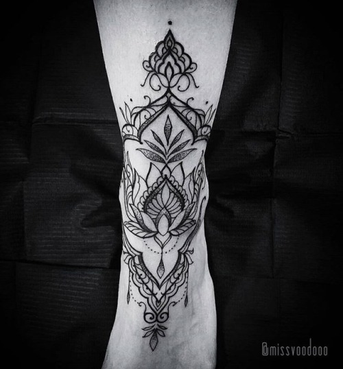 blackwork tattoo on Tumblr