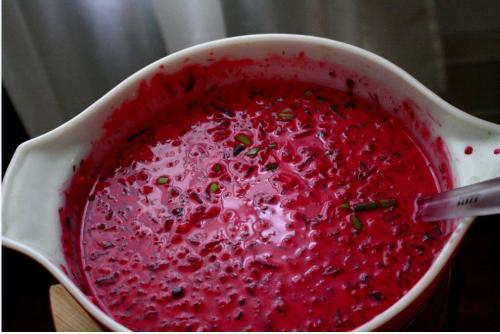 yummyinmytumbly:Lithuanian Summer Borscht