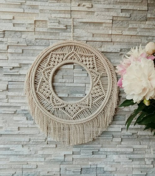 sosuperawesome:Macrame Swing / DecorOkrasa on EtsySee our...