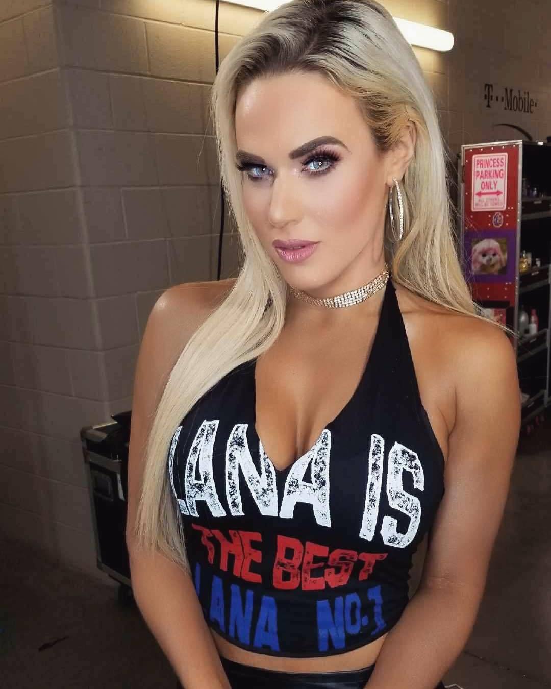 Картинки по запросу WWE Lana hot