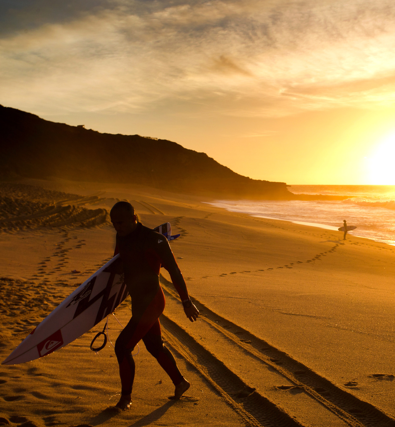 Sunrise at Bells. 2015 Rip Curl Pro Bells Beach:... | WSL