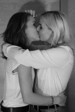 Black pussy flashing pics Blonde milf tumblr