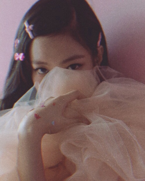 blackpinkfilm:jennie kim | pink punk