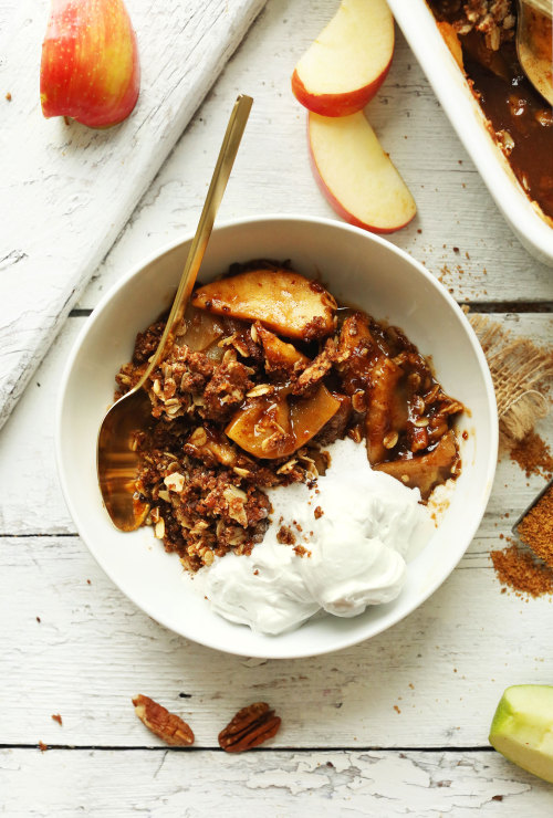 sweetoothgirl:The Best Vegan Apple Crisp