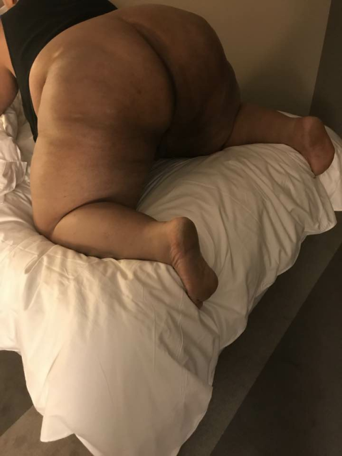 THICK BOOTY BOYZ