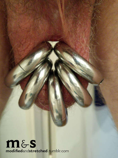 modifiedandstretched:Weighting my TS with my ball stretchers