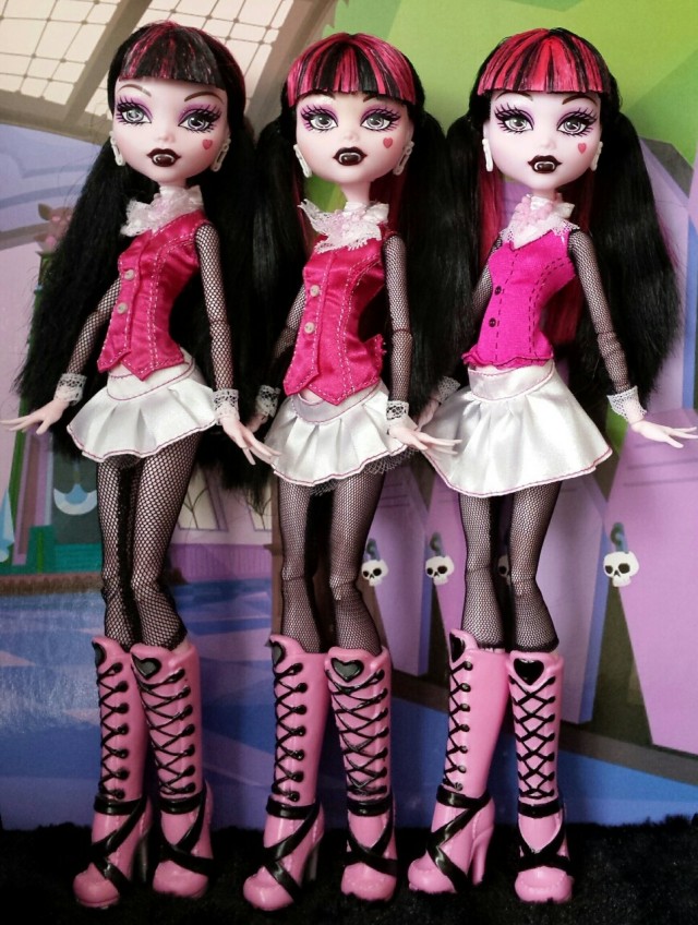 G1 Monster High — The Evolution of Draculaura(L>R) Wave One release,...