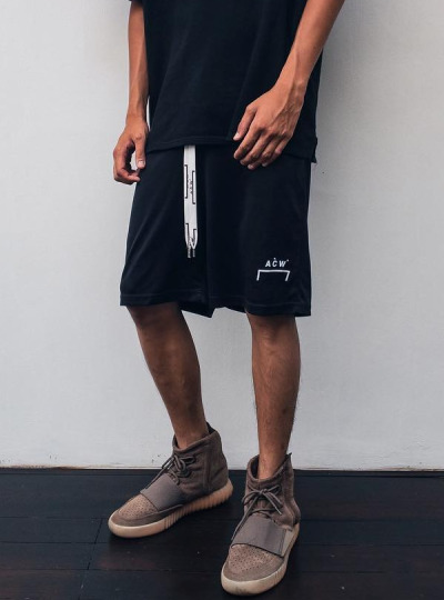 yeezy 750 with shorts
