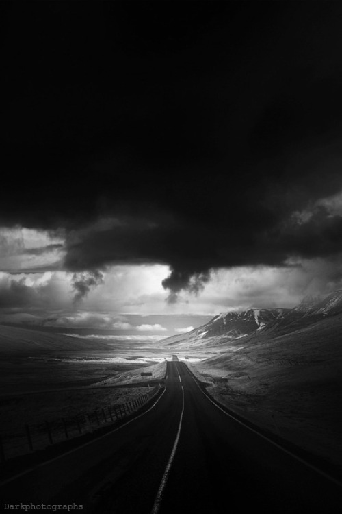 darkphotographs:Dark