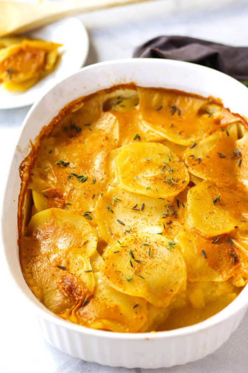 fullyhappyvegan:Vegan Scalloped Potatoes